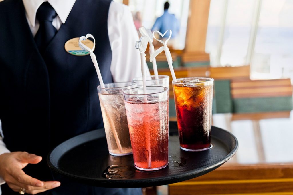 cruise ship free drinks