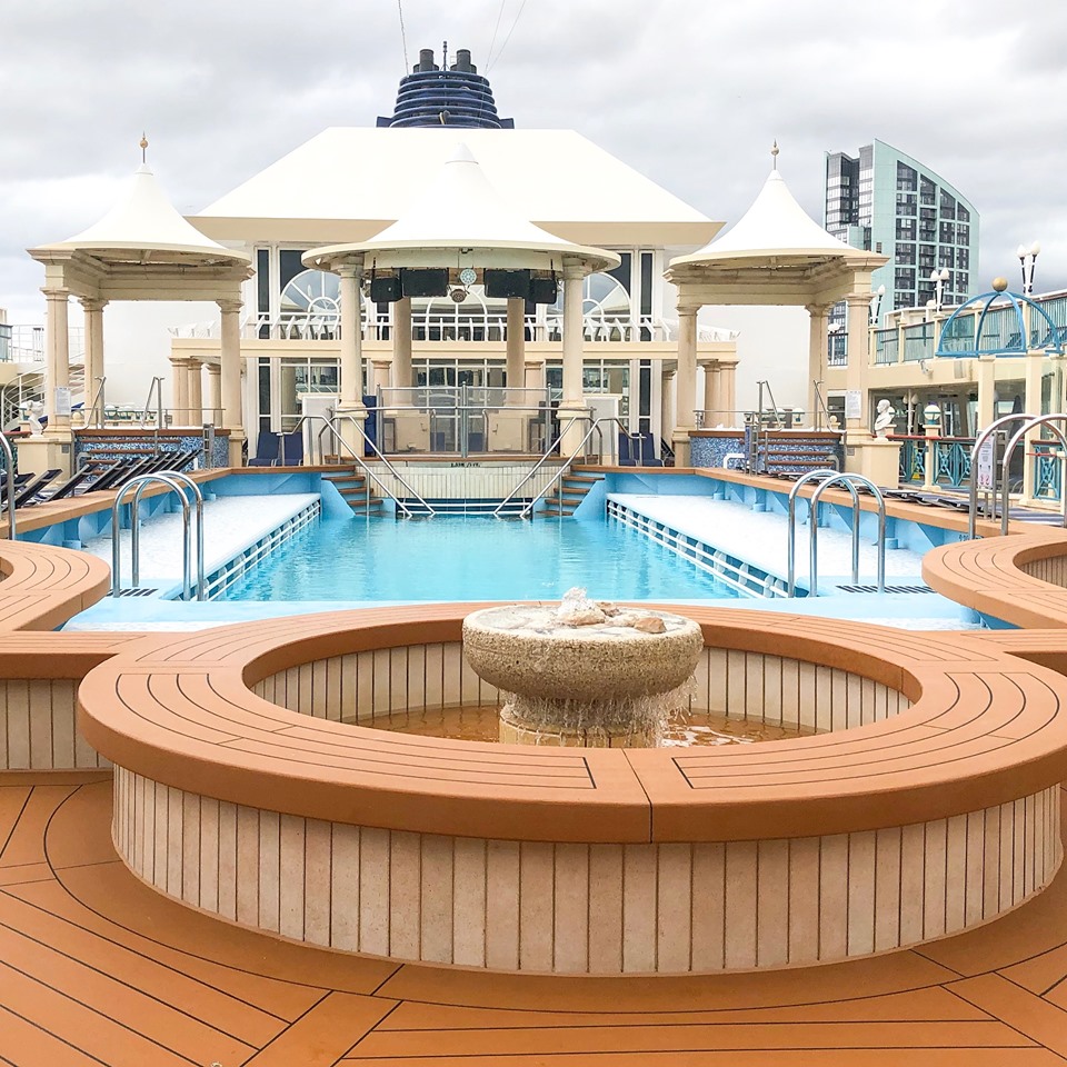 Norwegian Spirit Tivoli Pool