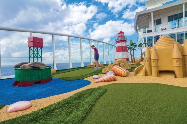 Royal Caribbean mini golf