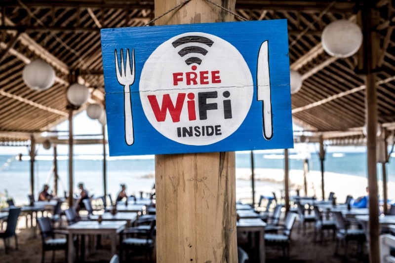 free wifi hotspot in port