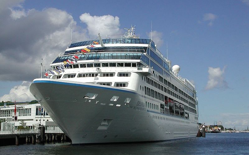 Delphin Renaissance cruise ship