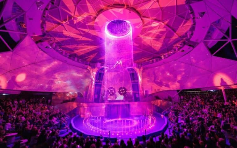 Icon Of The Seas' Different Glass Challenge