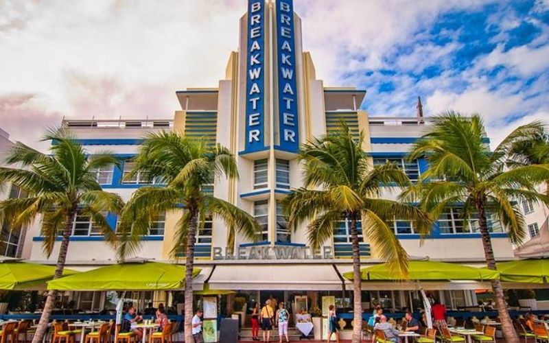 Art Deco Walking Tour