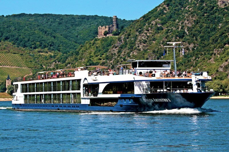 viking river cruises vs avalon waterways