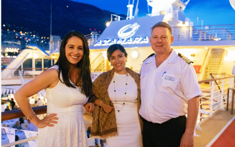 Azamara - passengers with the captain