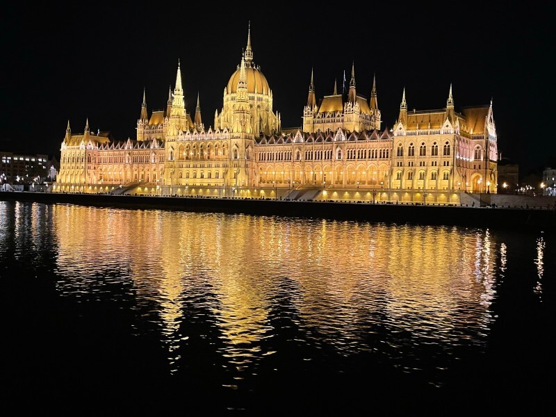 Budapest river cruise