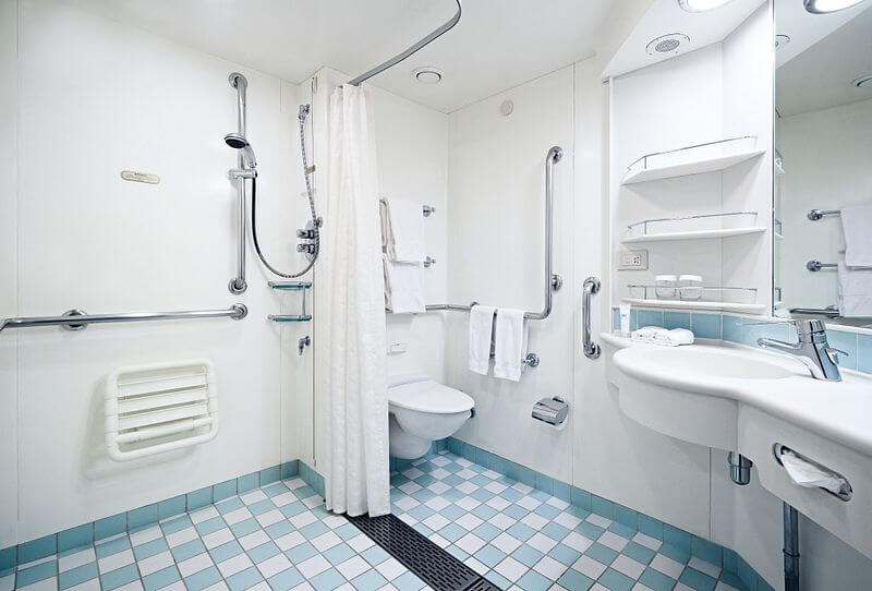 accessible bathroom on Princess Cuises' ship