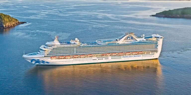 Caribbean Princess Cruise Ship