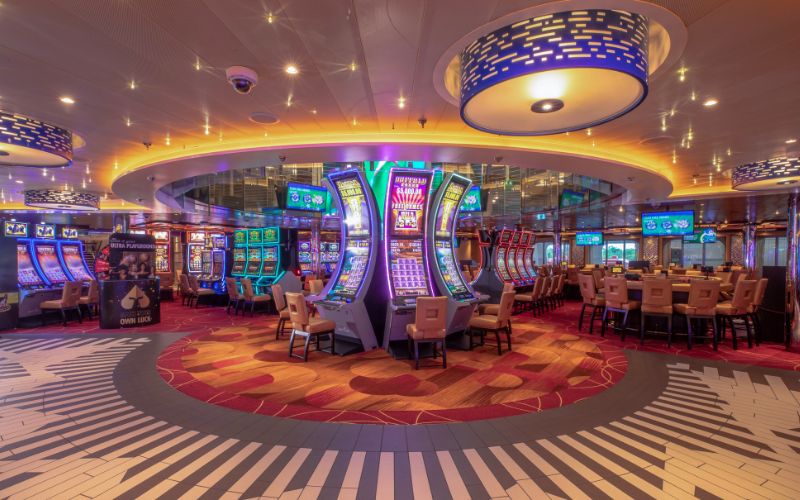Casino on Carnival Horizon