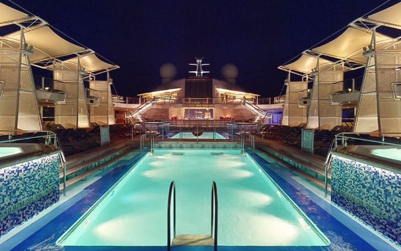 Celebrity Eclipse - Pool deck