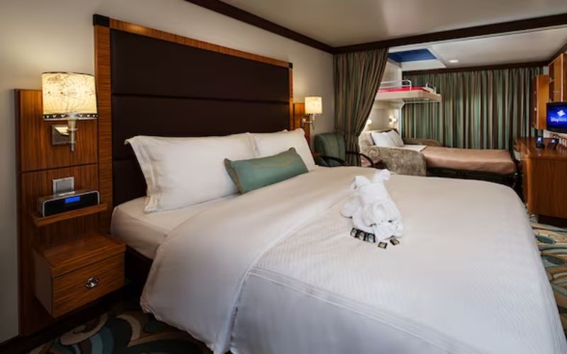 Concierge Family Oceanview Stateroom with Verandah