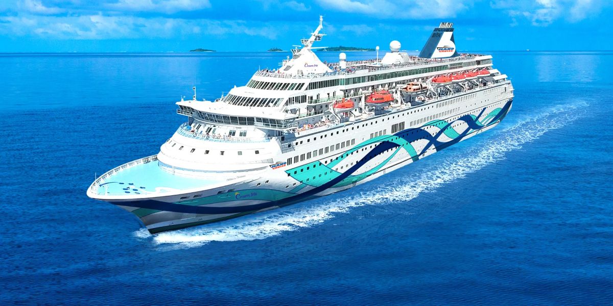 Crown Iris cruise ship