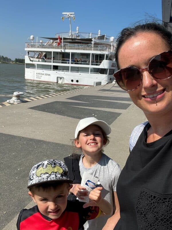 Cruise Mummy family with AROSA Sena