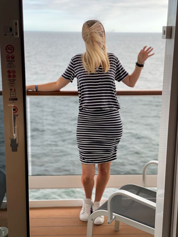 Cruise Mummy on a windy balcony