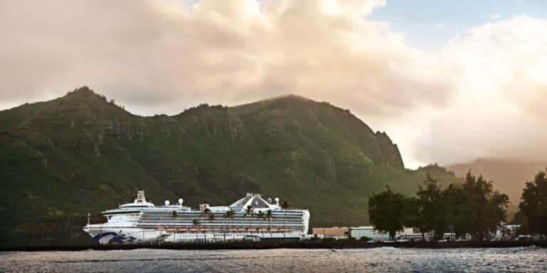 A cruise ship in hawaii