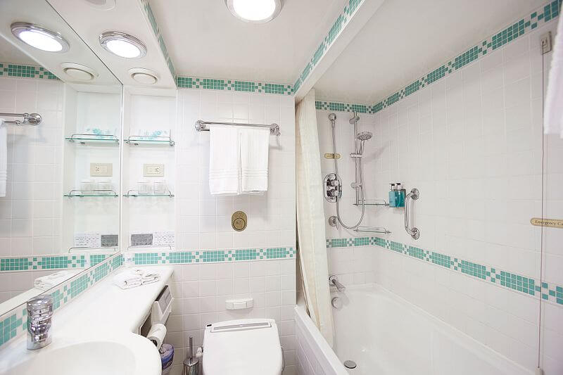Princess Cruises Mini-Suite with Bathtub
