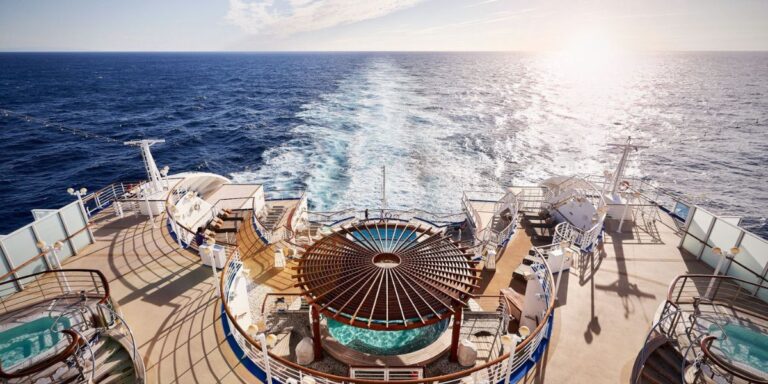 Diamond Princess pool deck area