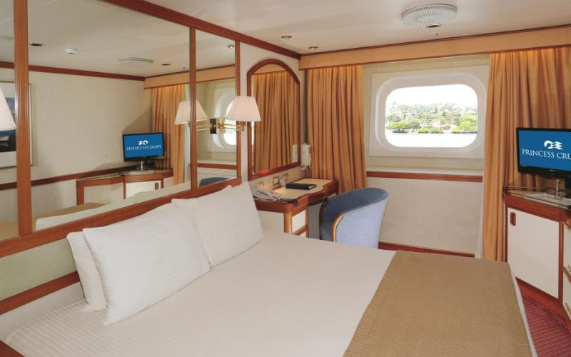 Diamond Princess Oceanview Cabin