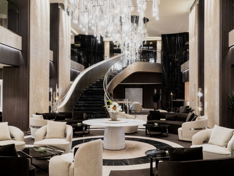 Explora III Lobby
