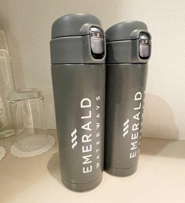 reusable water bottles