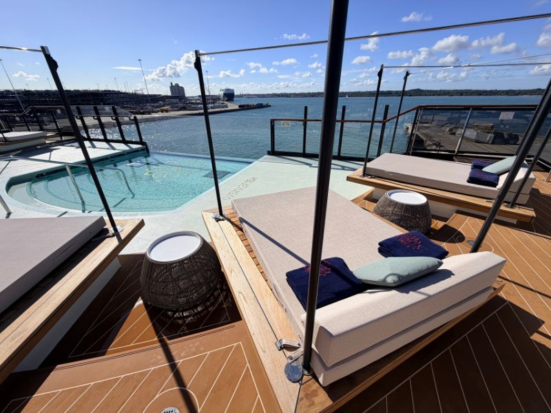 Explora III Astern Pool