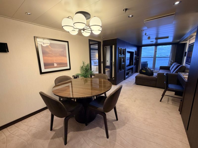 Explora III Suite