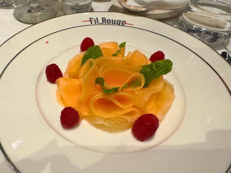 Explora Journeys fil rouge fruit salad