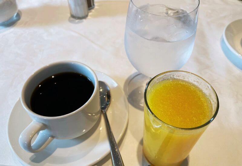 Free water, coffee and fruit juice on Princess cruise ship