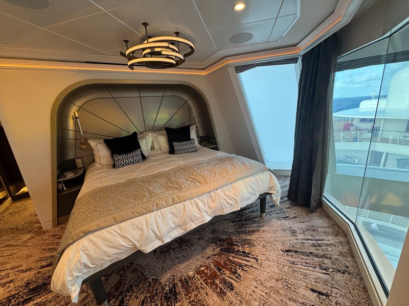 Tomorrow Tower Suite main bedroom