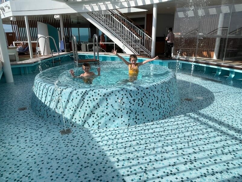 Iona splash pool