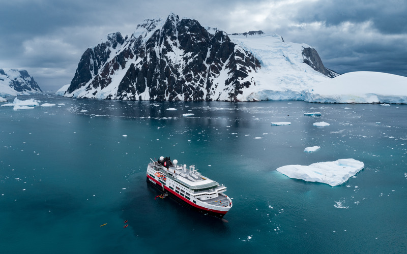 Hurtigruten cruiseship travelling the antarctic ocean