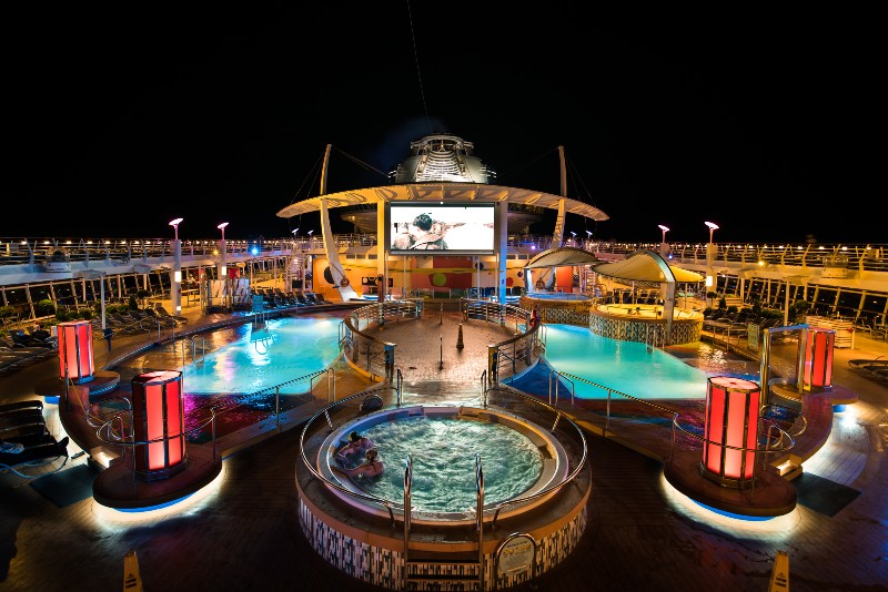 Pool Deck on liberty of the seas