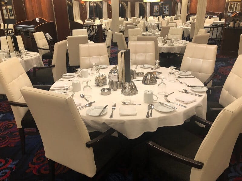 Main dining room on Mariner of the Seas