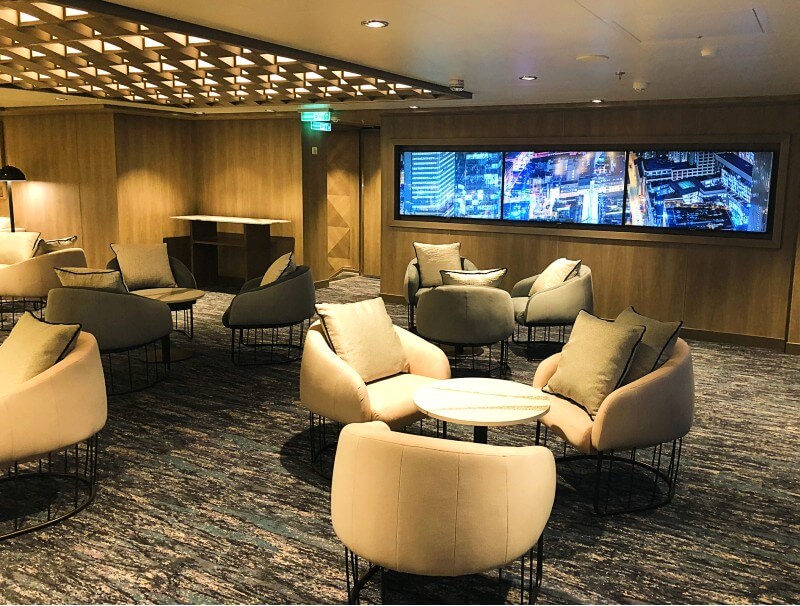 Studio Lounge on Norwegian Encore