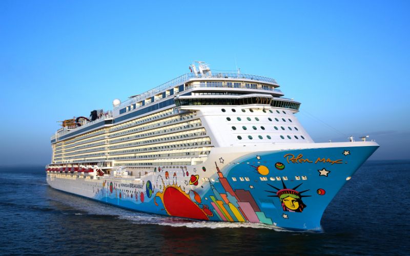 Norwegian Breakaway sailing in the ocean