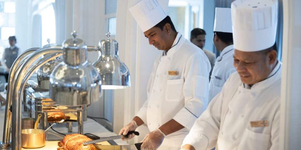 Oceania Vista Grand Dining Room Brunch