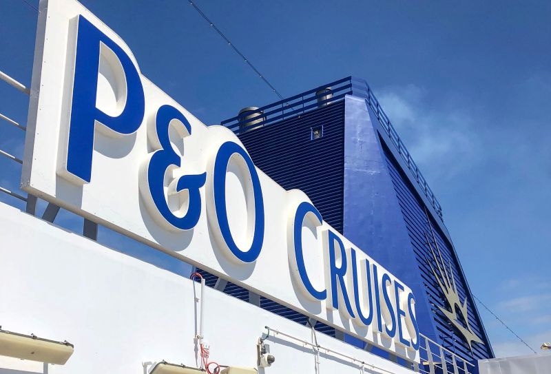 P&O Cruises Sign