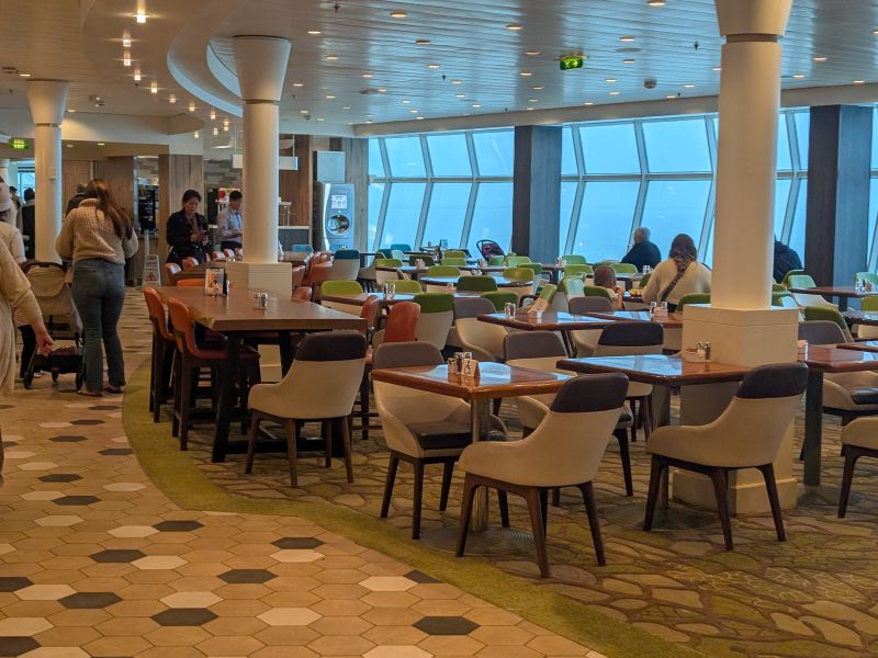 Windjammer Buffet on Independence of the Seas
