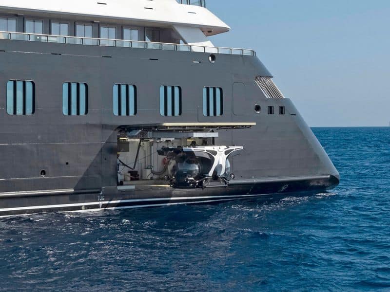 Scenic Eclipse submarine