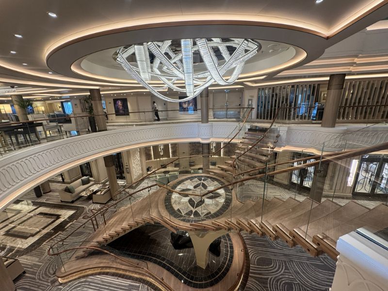 Seven Seas Grandeur interior