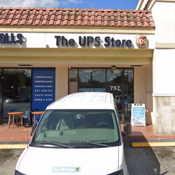The UPS Store - SE 17th St Storage