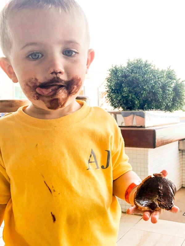 Child with dirty tshirt