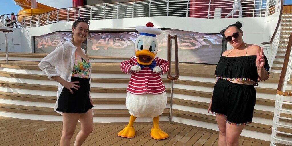 Cruise Mummy with Donald Duck