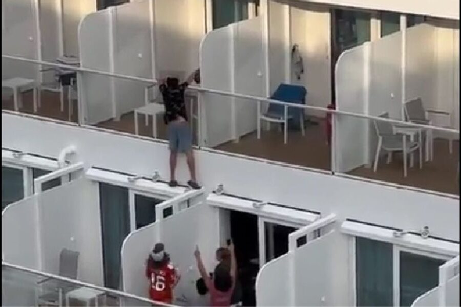Kids climbing on balconies on Carnival Mardi Gras