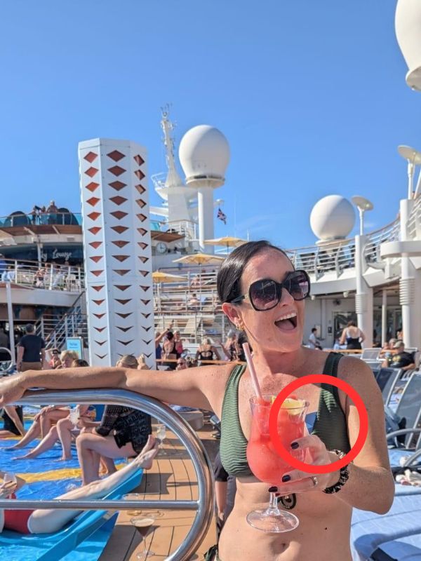 Cruise Mummy with SeaPass in bikini
