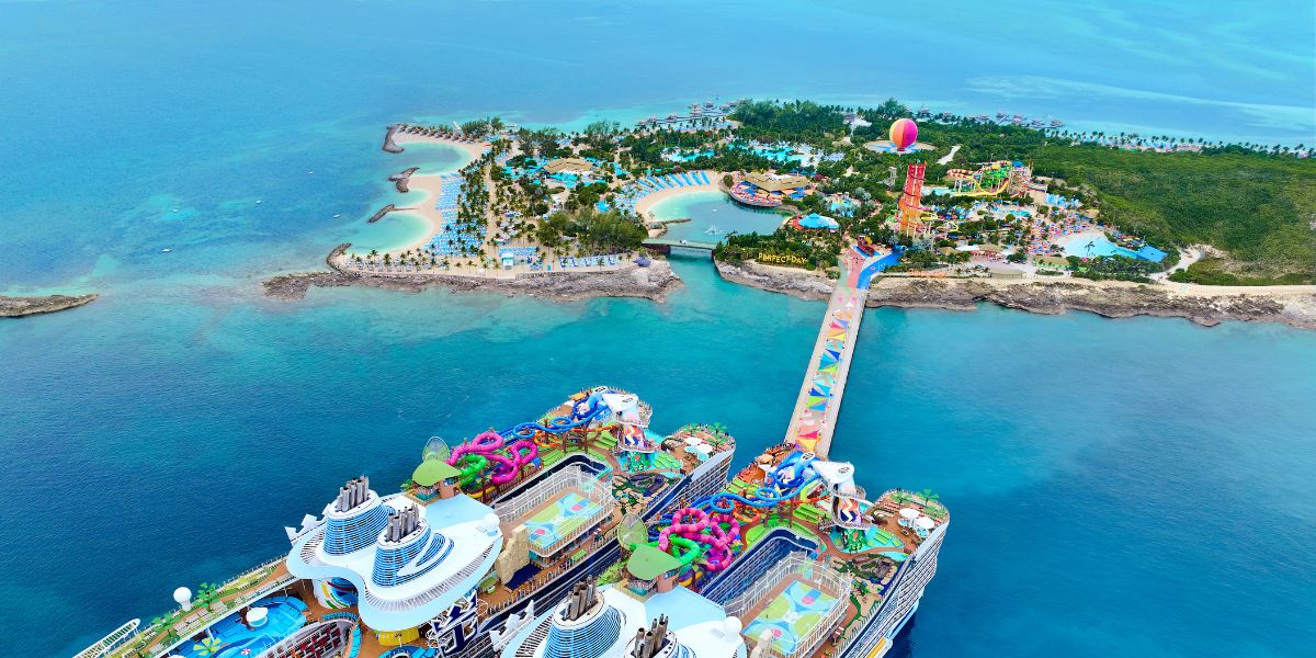 Ships at CocoCay