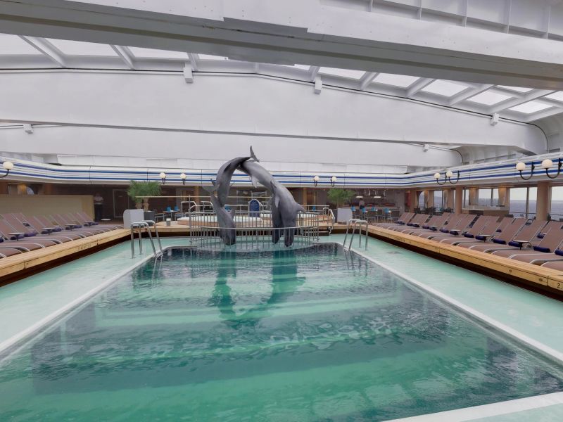 Lido Pool Holland America