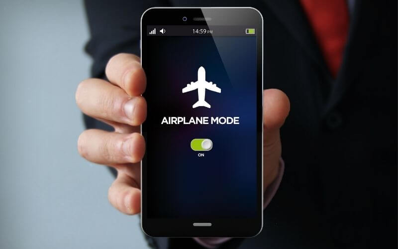 phone on airplane mode