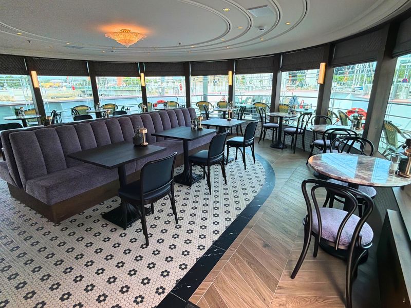 VIVA's Brasserie
