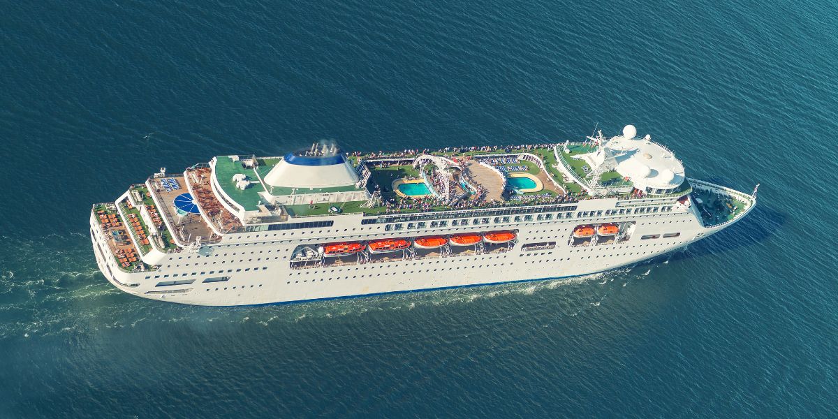 How Do Cruise Ships Float And Not Tip Over?